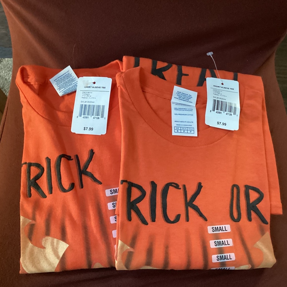 Halloween Trick or Treat Orange Short Sleeve Tee Bundle Size Large NWT